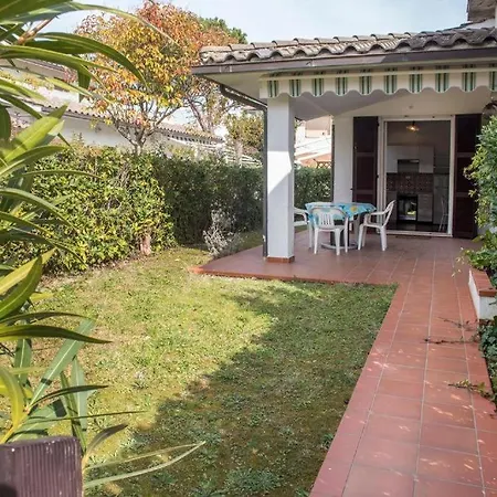 Appartamento Villetta Con Giardino A 100 Metri Dal Mare A - M104